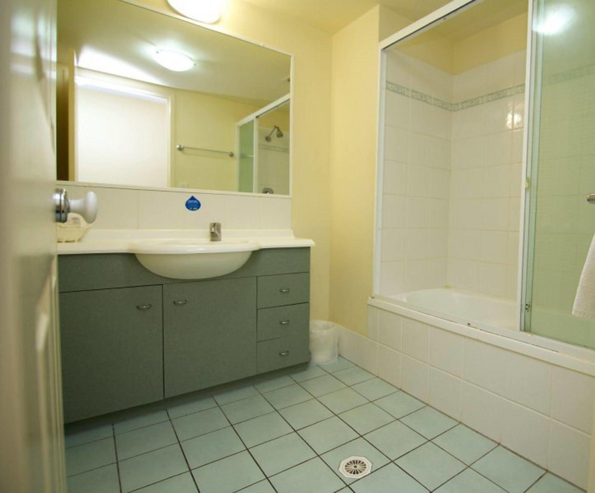 Blue Water Bay Villas Gold Coast Eksteriør bilde