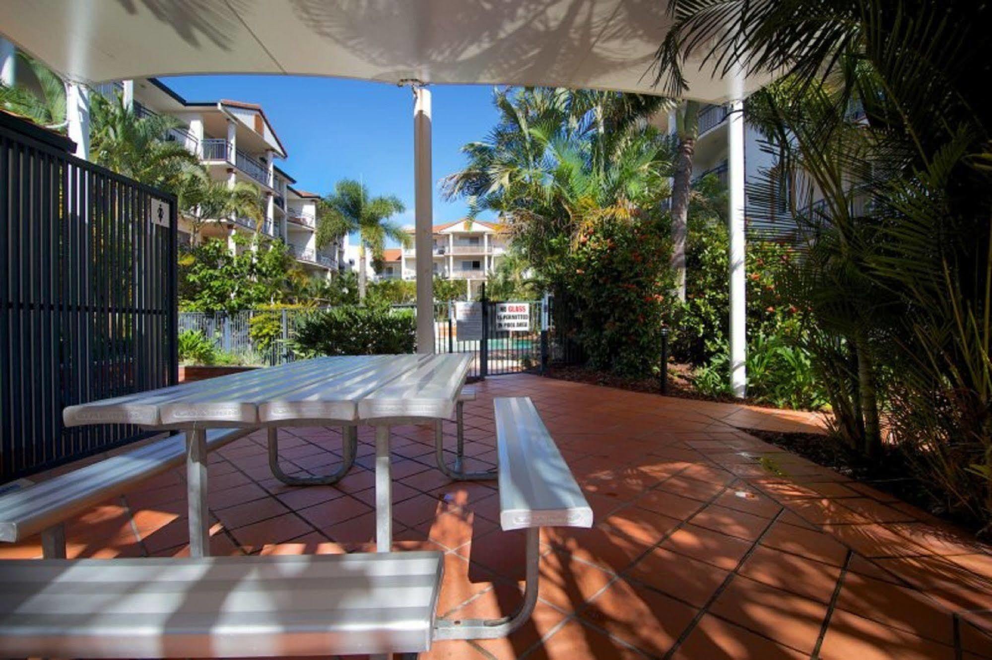 Blue Water Bay Villas Gold Coast Eksteriør bilde